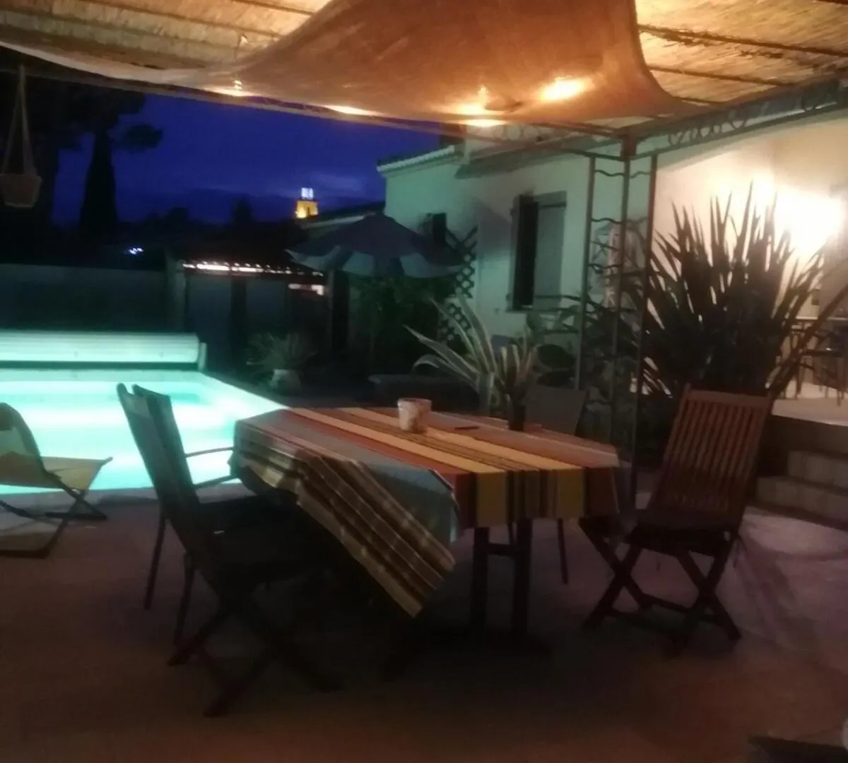 Villa Climatisee Piscine Cuisine Ete Alpilles Provence Eyguieres France